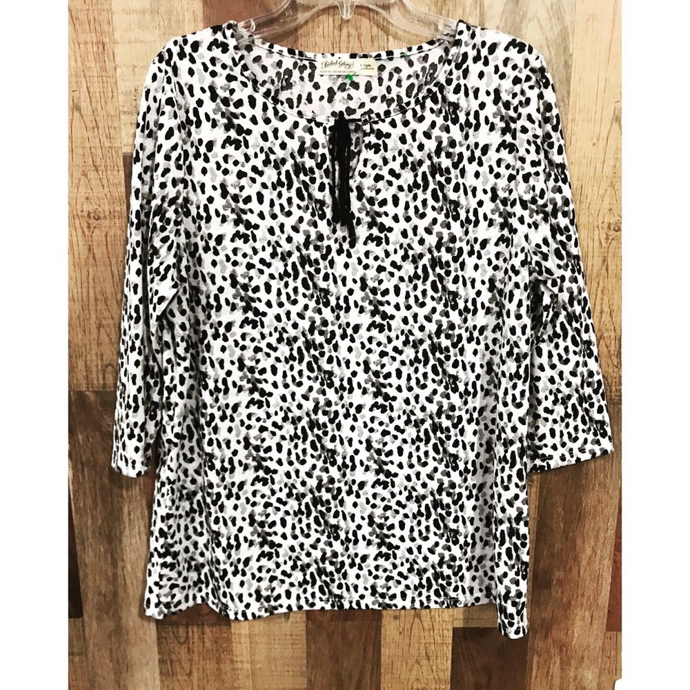 Cute leopard 3/4 sleeve stop!